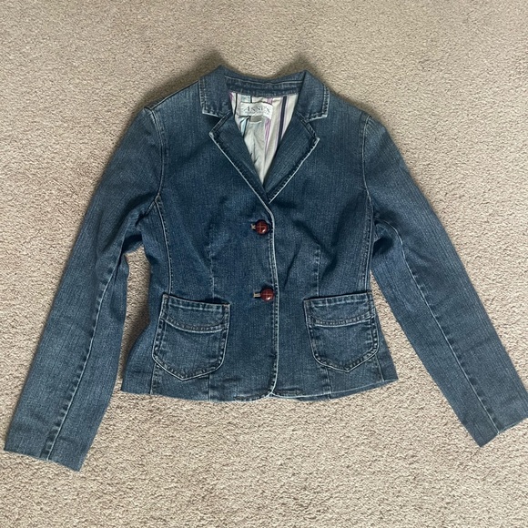denim jacket - Picture 2 of 6